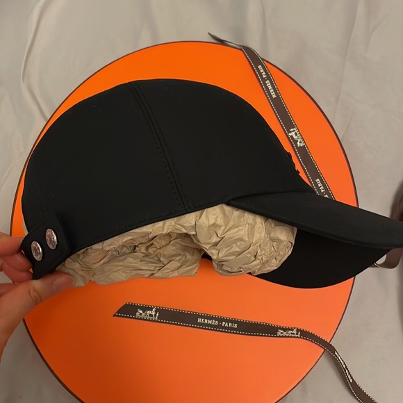 Authentic Hermes cap hat - Picture 9 of 11